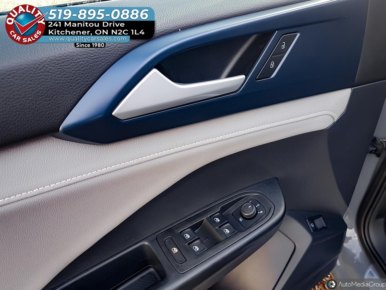 2024 Volkswagen Taos Comfortline *SUNROOF* Photo