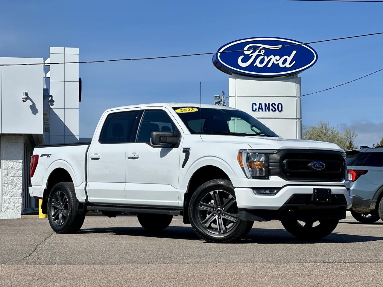 2023 Ford F-150 XLT 4X4 SUPERCREW W/ 2.7L / OFF LEASE Photo0