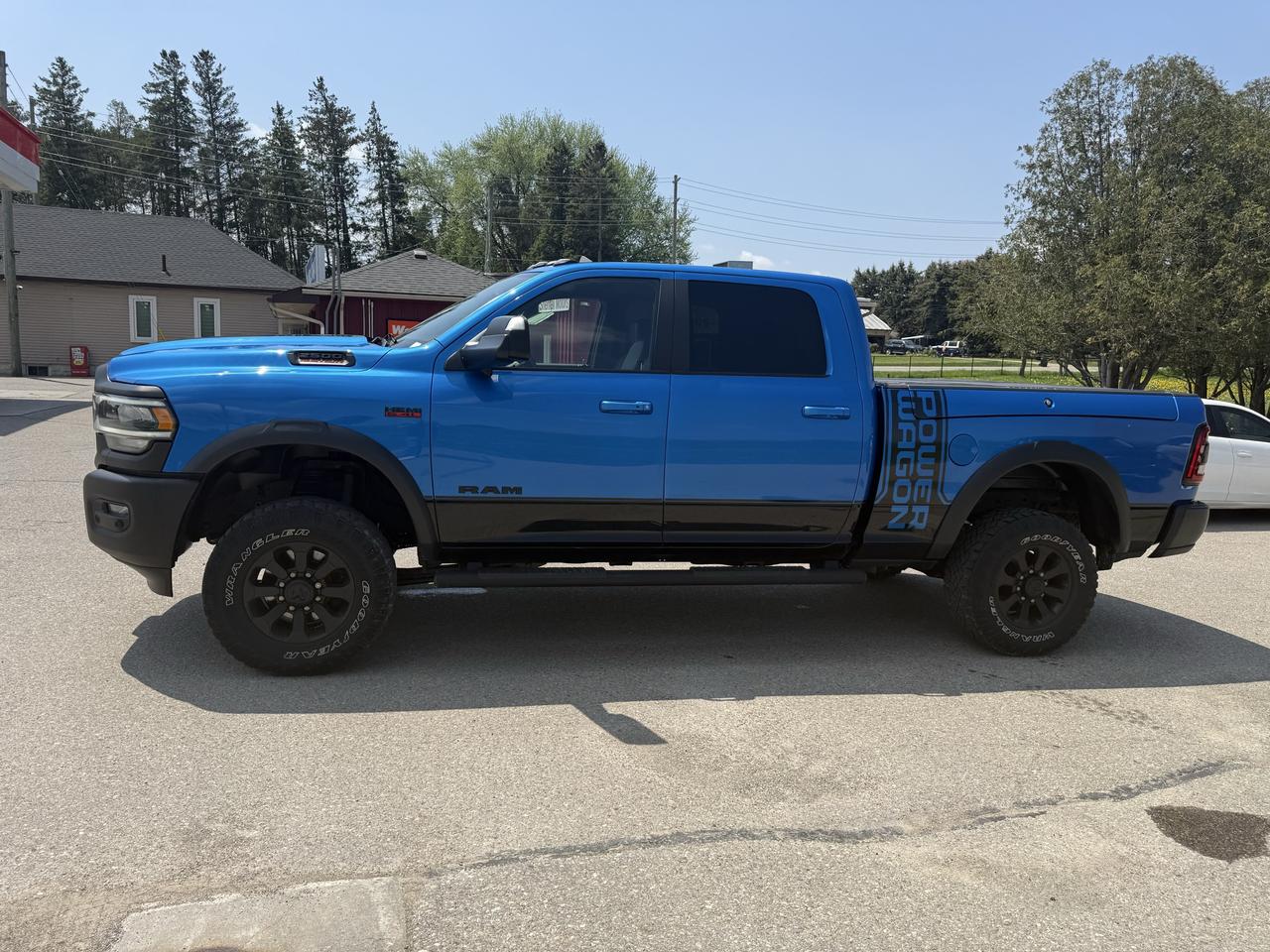 2020 RAM 2500 Power Wagon  2500 6.4L Hemi Photo3