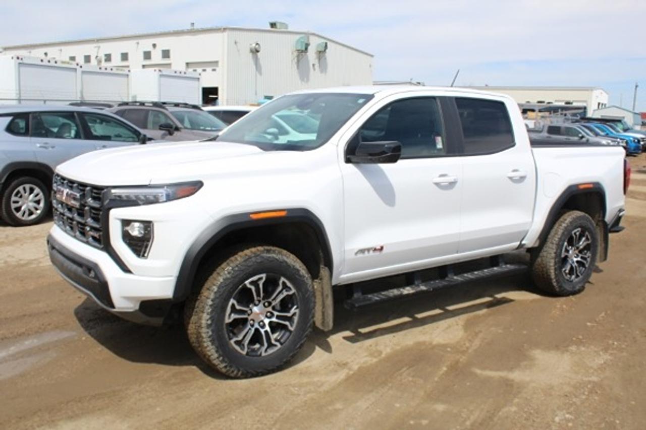 2024 GMC Canyon AT4 w/H&C L.wrap, NAV, BUC - Photo #1