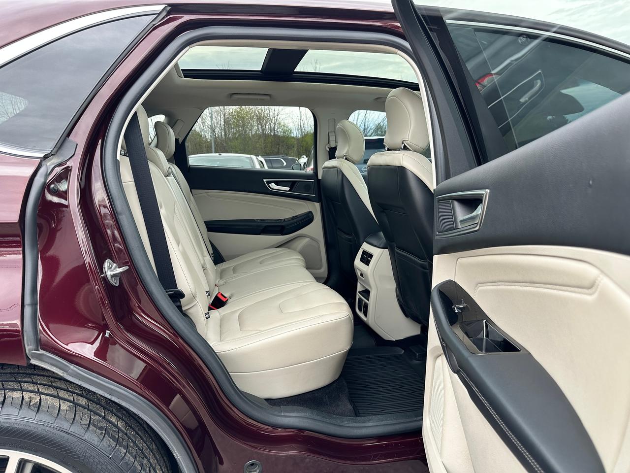 2019 Ford Edge TitaniumAWD PanoRoof HTD/CLD Leather XM NAV Alloys Photo