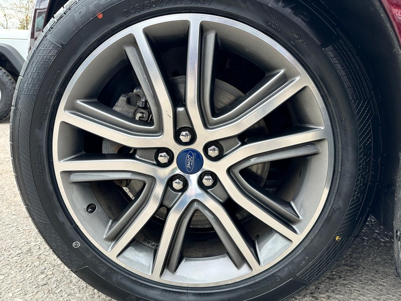 2019 Ford Edge TitaniumAWD PanoRoof HTD/CLD Leather XM NAV Alloys - Photo #8