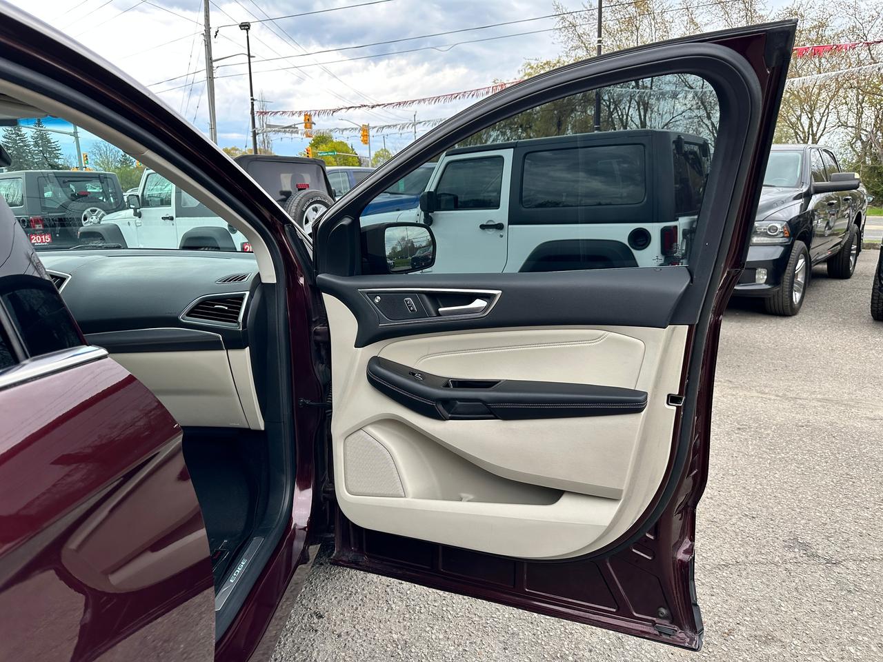 2019 Ford Edge TitaniumAWD PanoRoof HTD/CLD Leather XM NAV Alloys Photo