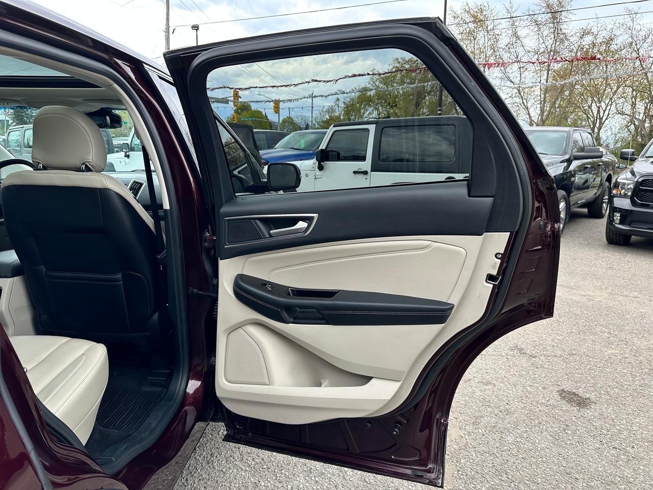 2019 Ford Edge TitaniumAWD PanoRoof HTD/CLD Leather XM NAV Alloys Photo