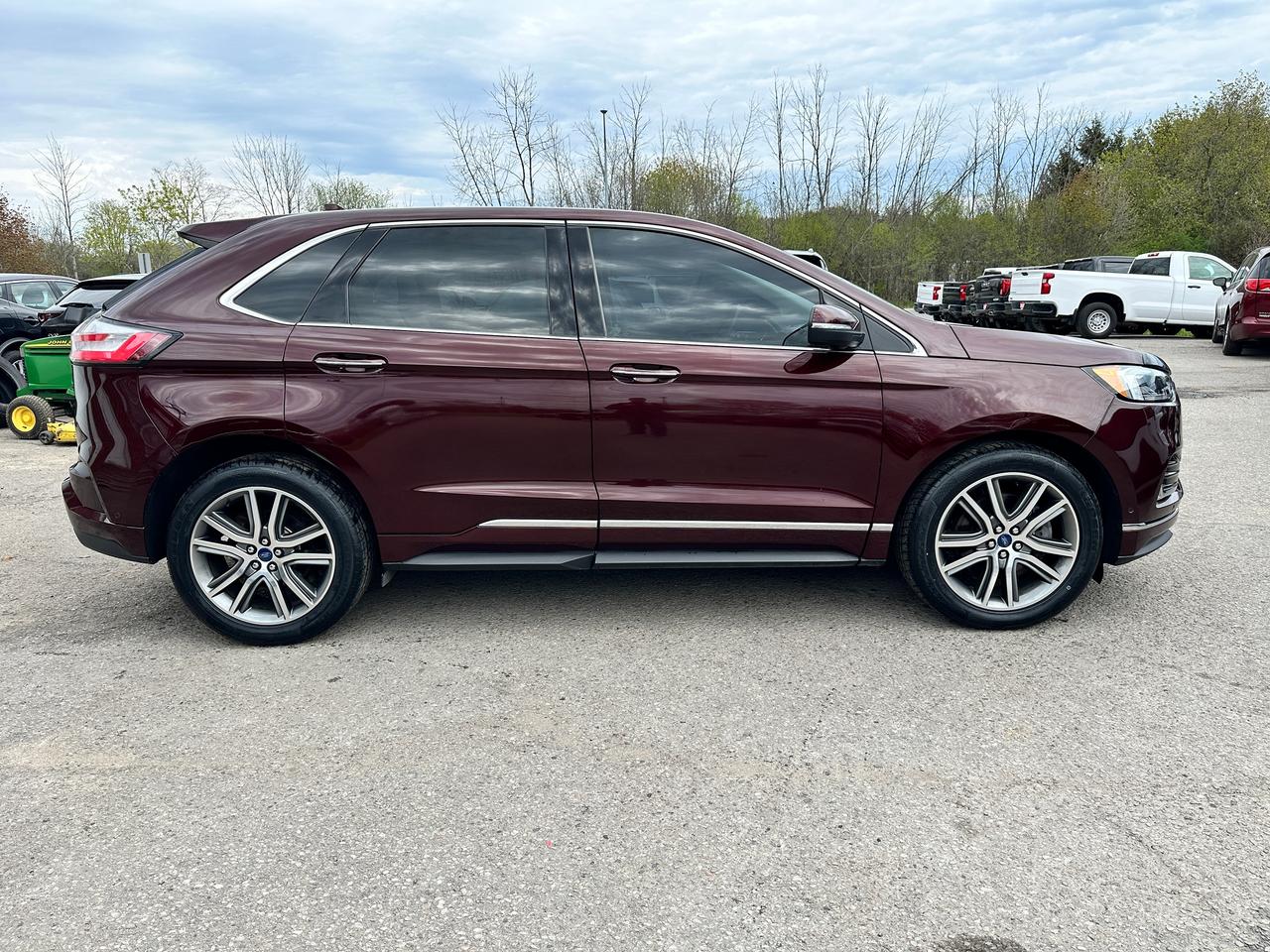2019 Ford Edge TitaniumAWD PanoRoof HTD/CLD Leather XM NAV Alloys - Photo #5