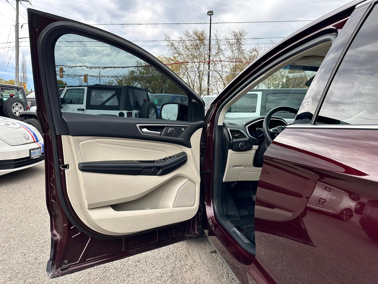 2019 Ford Edge TitaniumAWD PanoRoof HTD/CLD Leather XM NAV Alloys - Photo #15