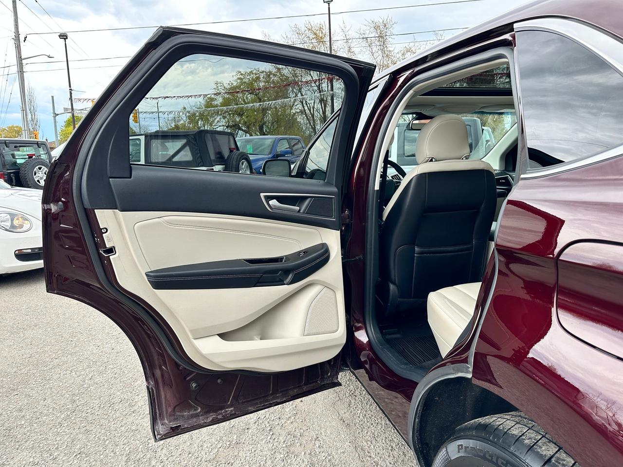 2019 Ford Edge TitaniumAWD PanoRoof HTD/CLD Leather XM NAV Alloys Photo