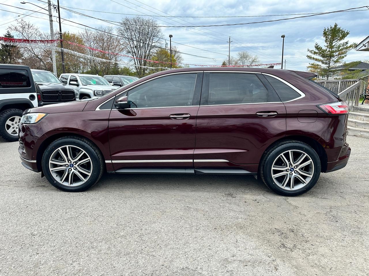 2019 Ford Edge TitaniumAWD PanoRoof HTD/CLD Leather XM NAV Alloys - Photo #3