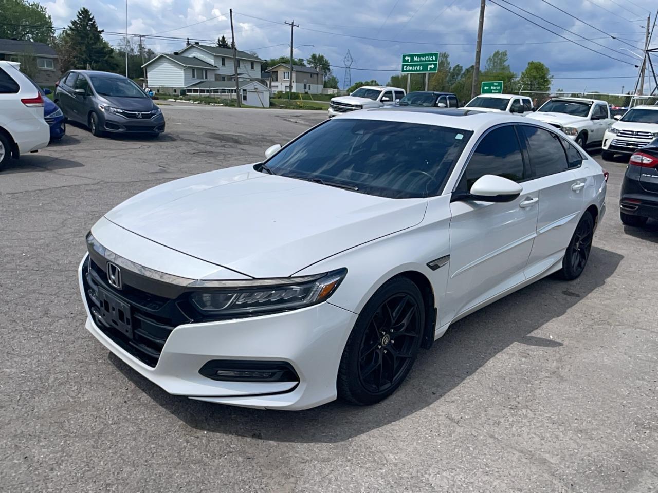 2018 Honda Accord Sport Photo