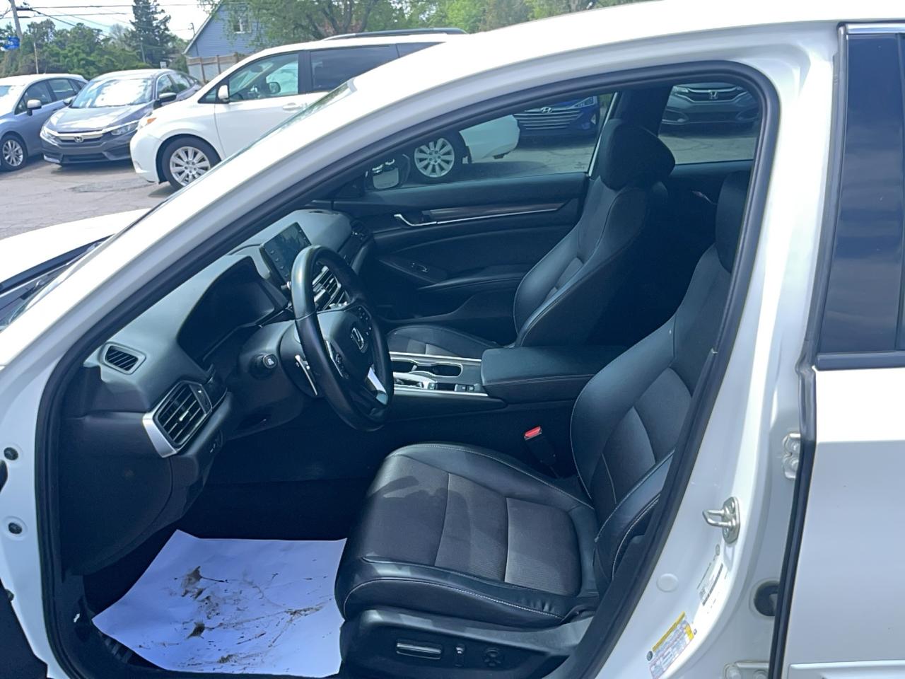 2018 Honda Accord Sport Photo