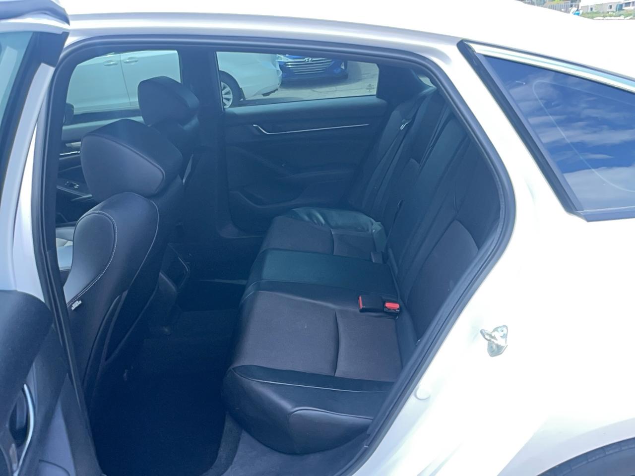 2018 Honda Accord Sport Photo