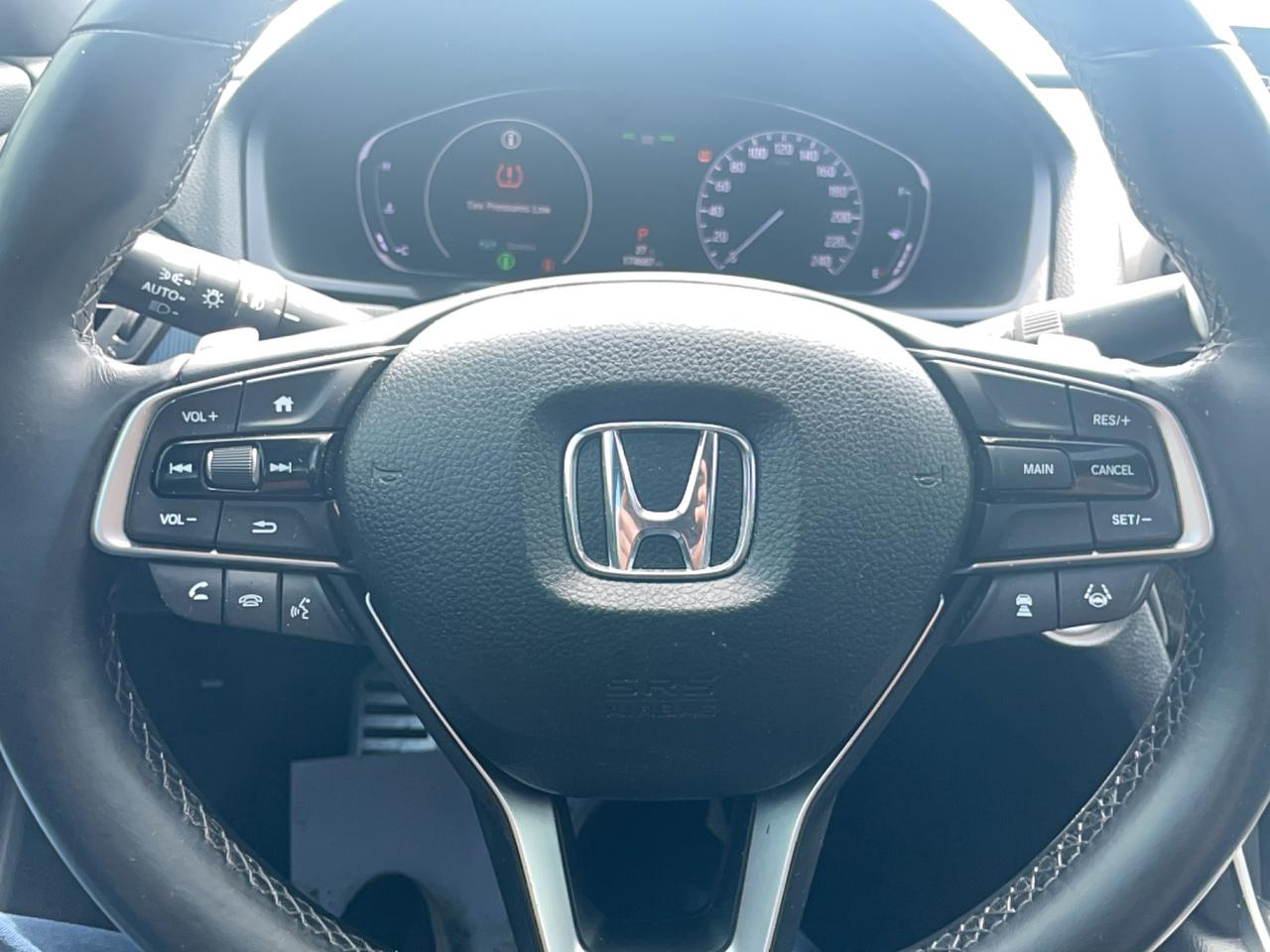 2018 Honda Accord Sport Photo