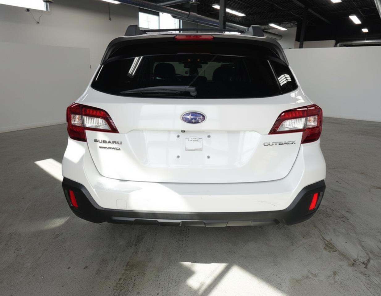 2018 Subaru Outback MINI CONDITION,NO ACCIDENT.ALL SERVICE RECORDS Photo4