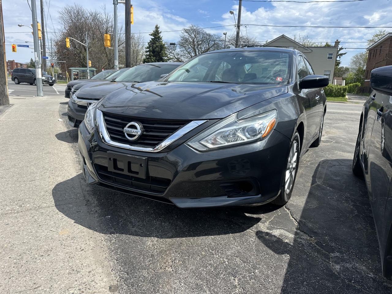 2017 Nissan Altima SV Photo