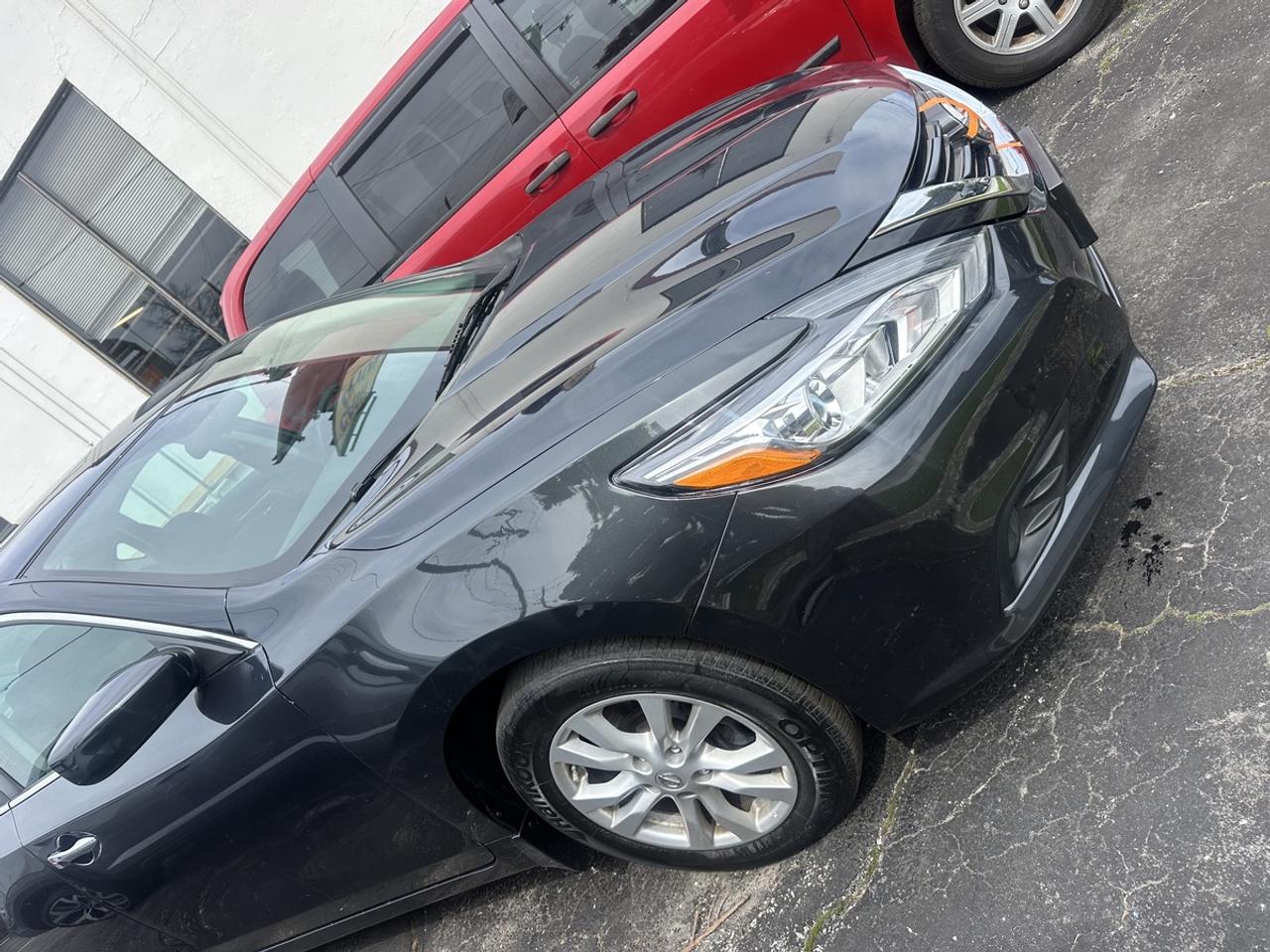2017 Nissan Altima SV Photo