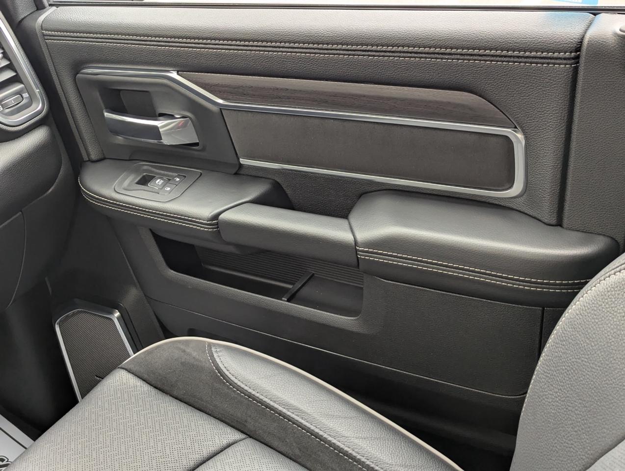 2025 RAM 2500 Diesel/Laramie/6.7/ACC Photo