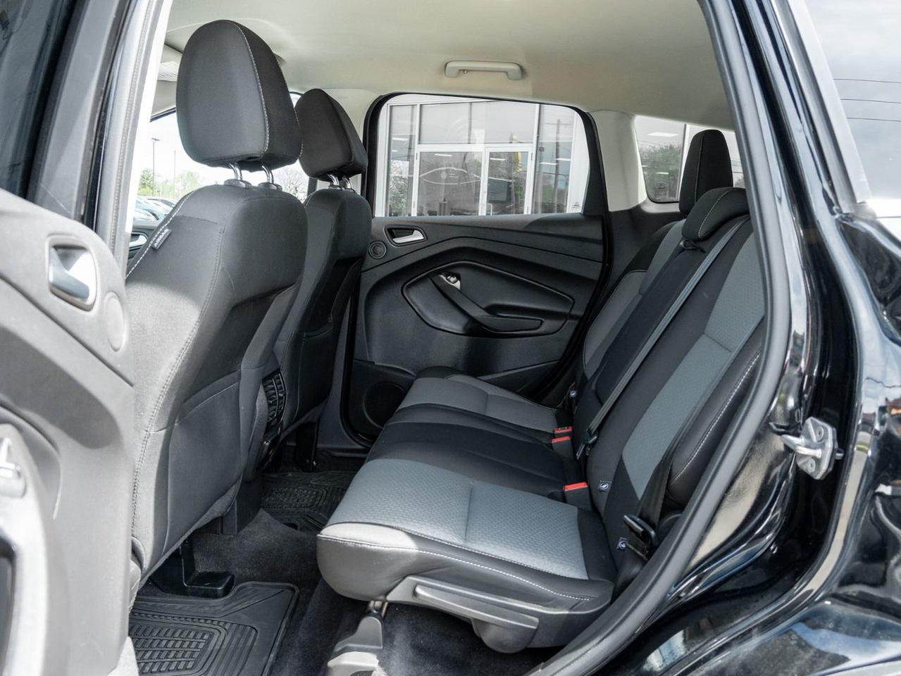 2017 Ford Escape SE Photo