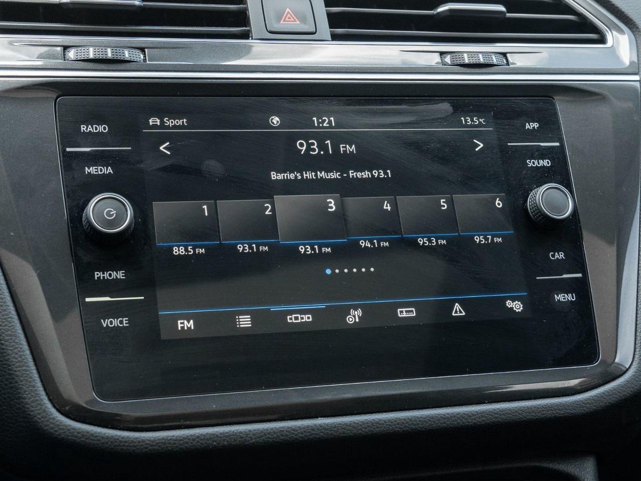2023 Volkswagen Tiguan COMFORTLINE Photo