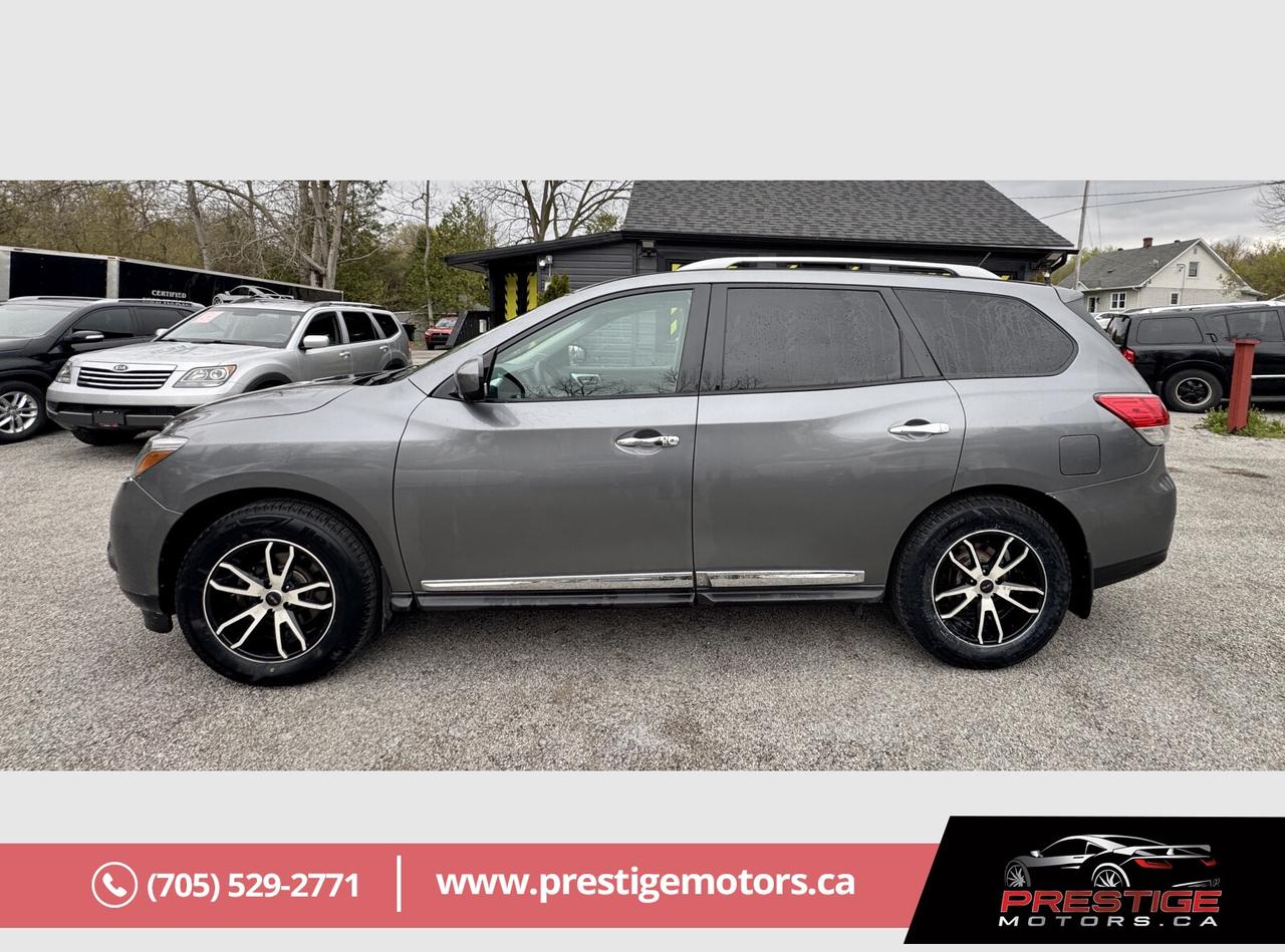2015 Nissan Pathfinder SL Photo