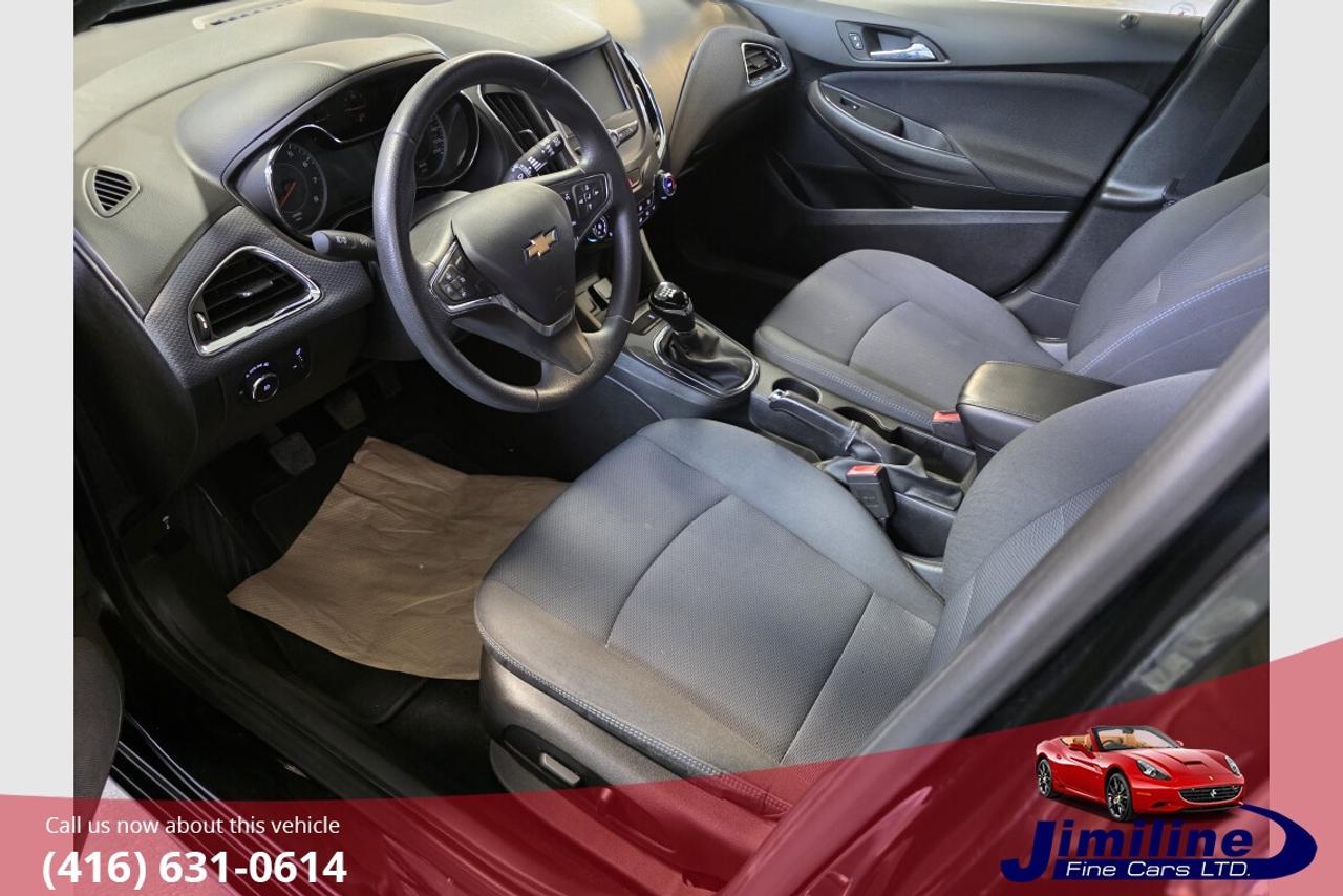 2018 Chevrolet Cruze LT Photo