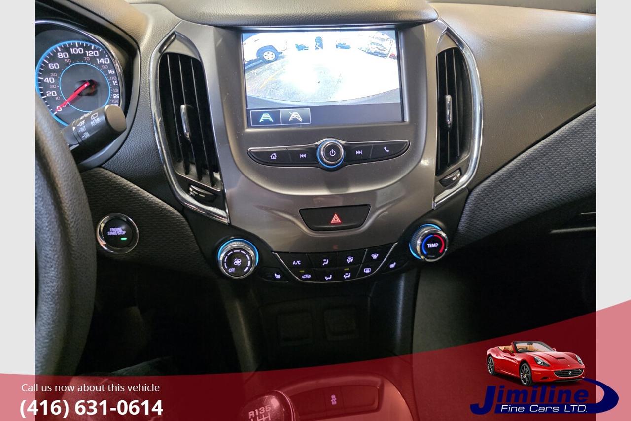 2018 Chevrolet Cruze LT Photo