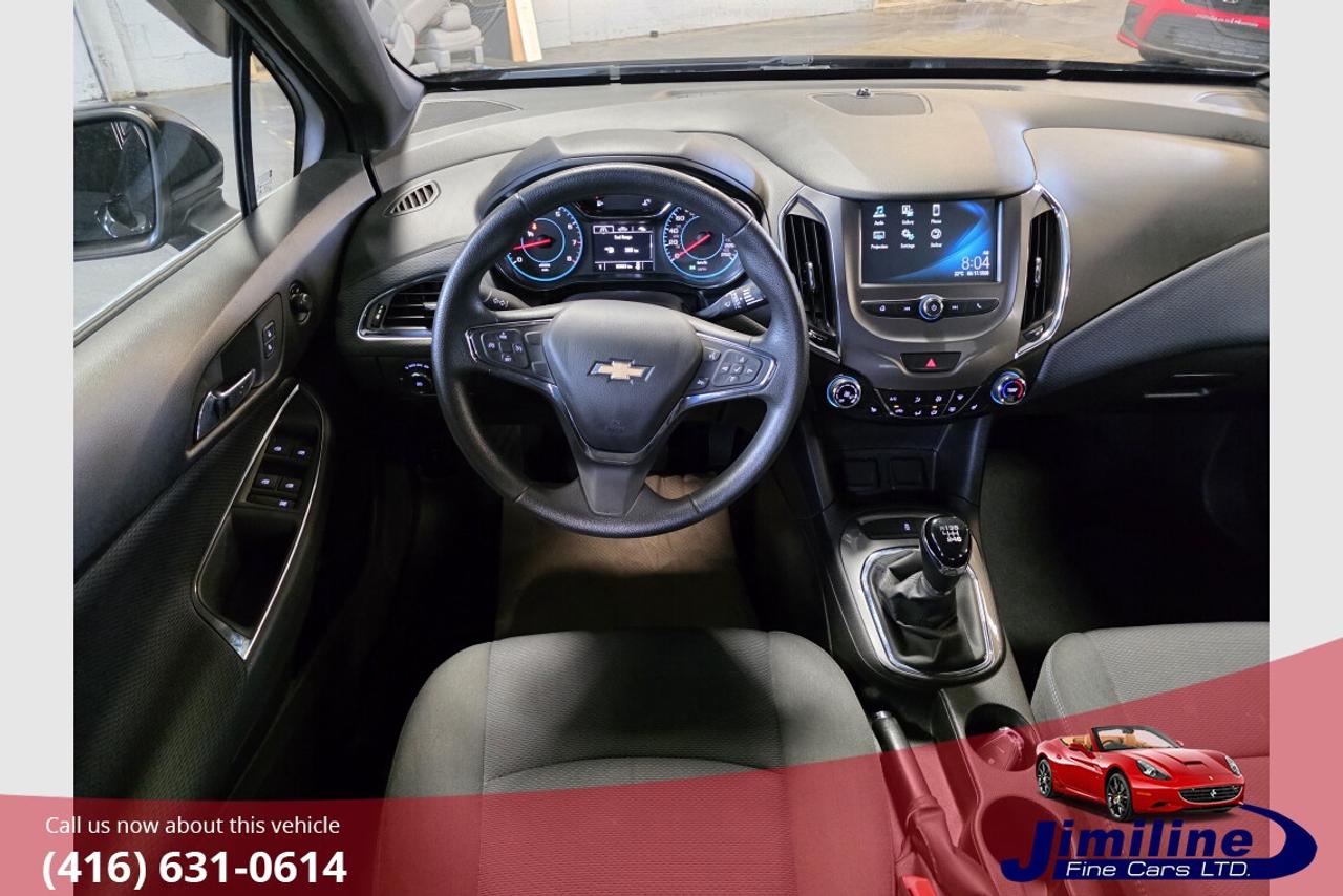 2018 Chevrolet Cruze LT Photo