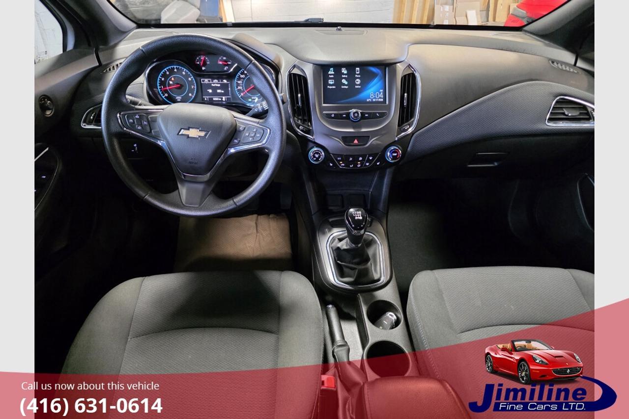 2018 Chevrolet Cruze LT Photo