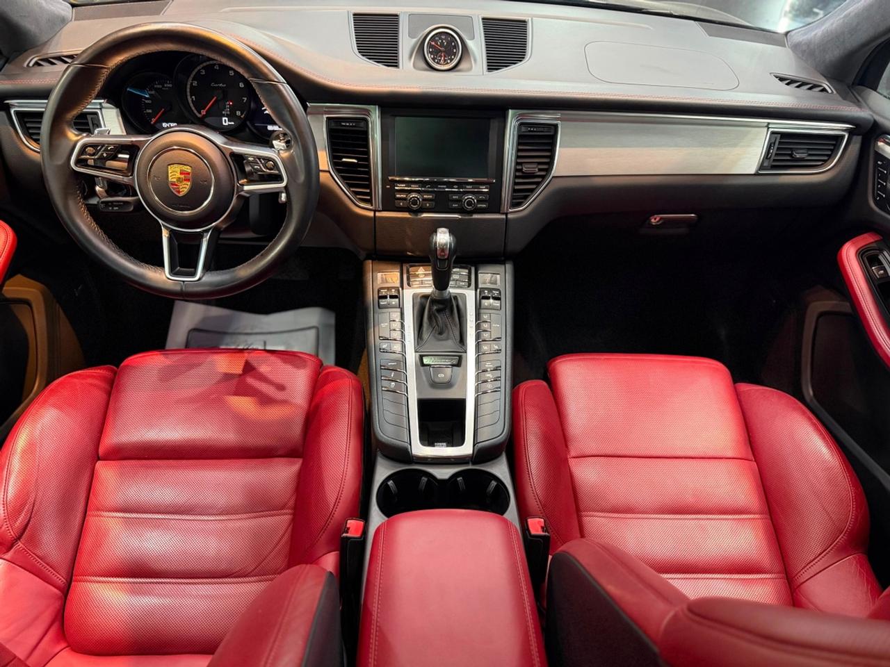2016 Porsche Macan TURBO|CLEAN CARFAX|RED LEATHER Photo
