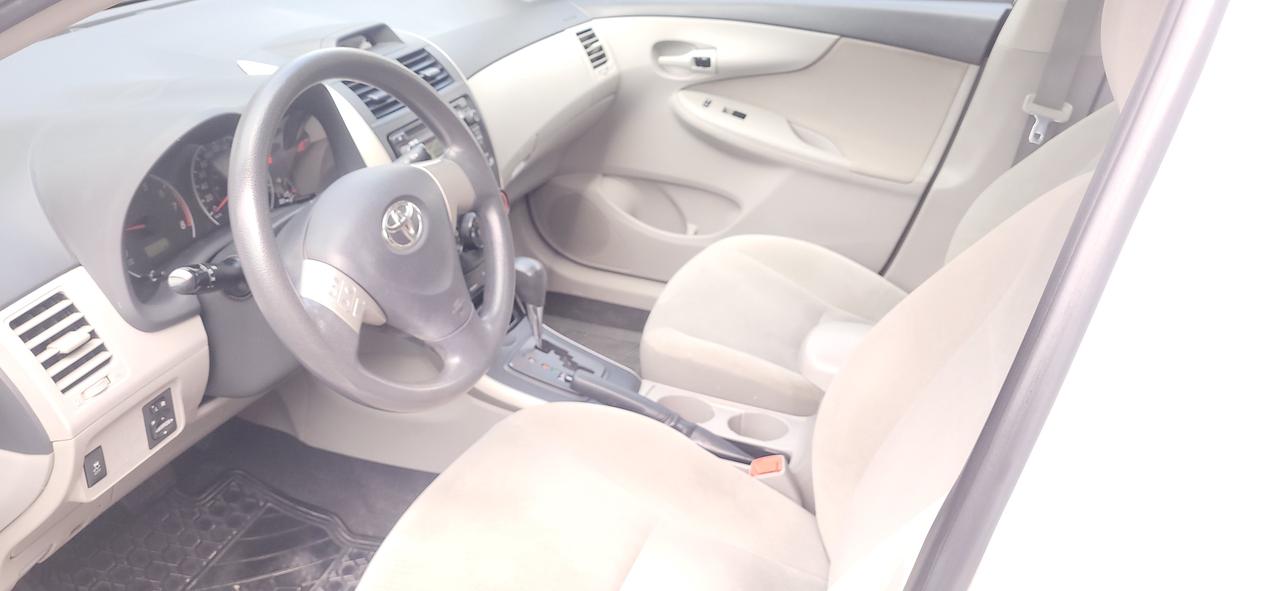 2013 Toyota Corolla CE Photo