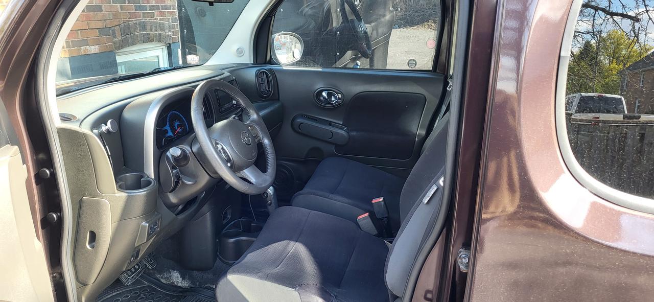 2010 Nissan Cube  Photo