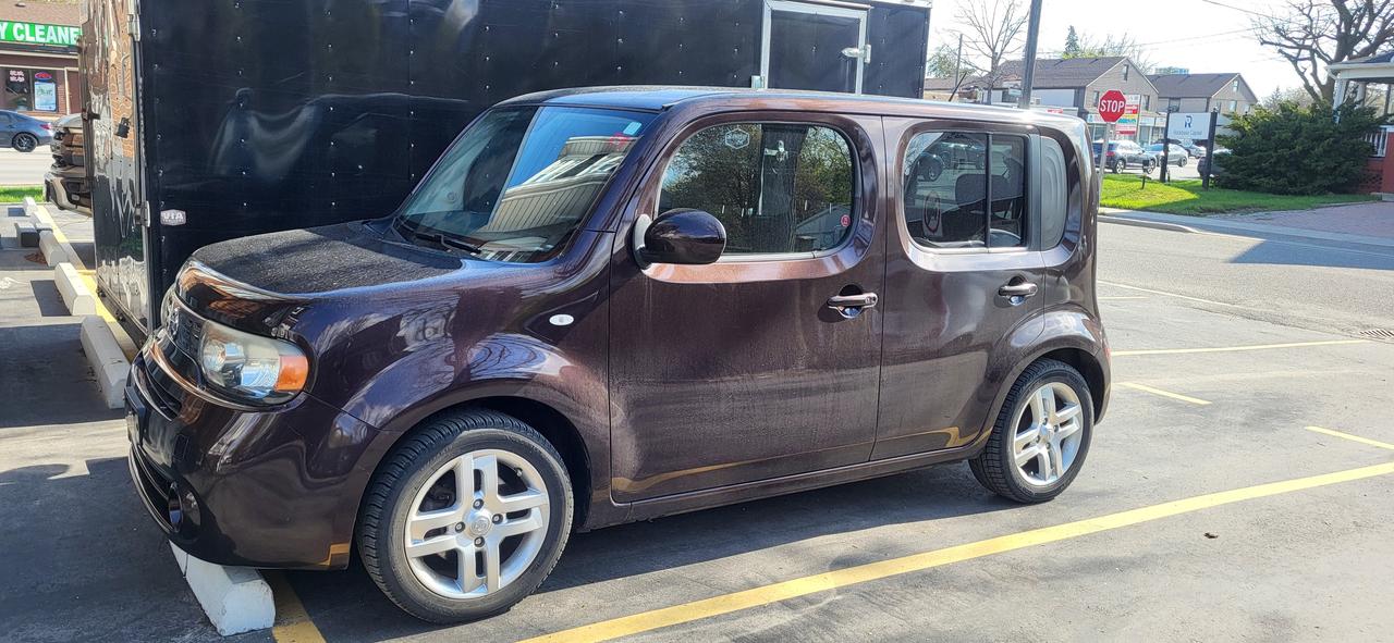 2010 Nissan Cube  Photo