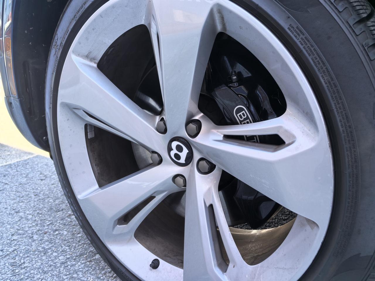 2019 Bentley Bentayga Base Photo