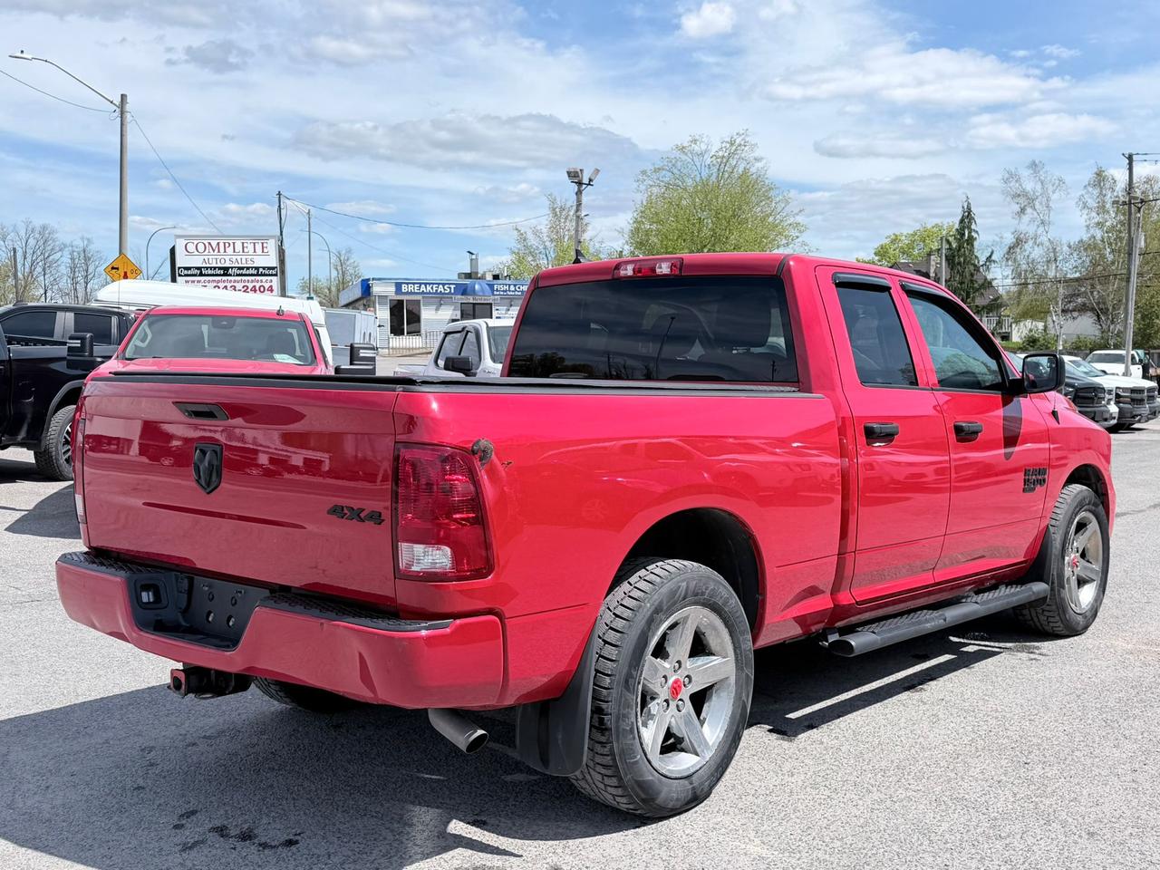 2021 RAM 1500 Classic 4X4 EXPRESS Photo