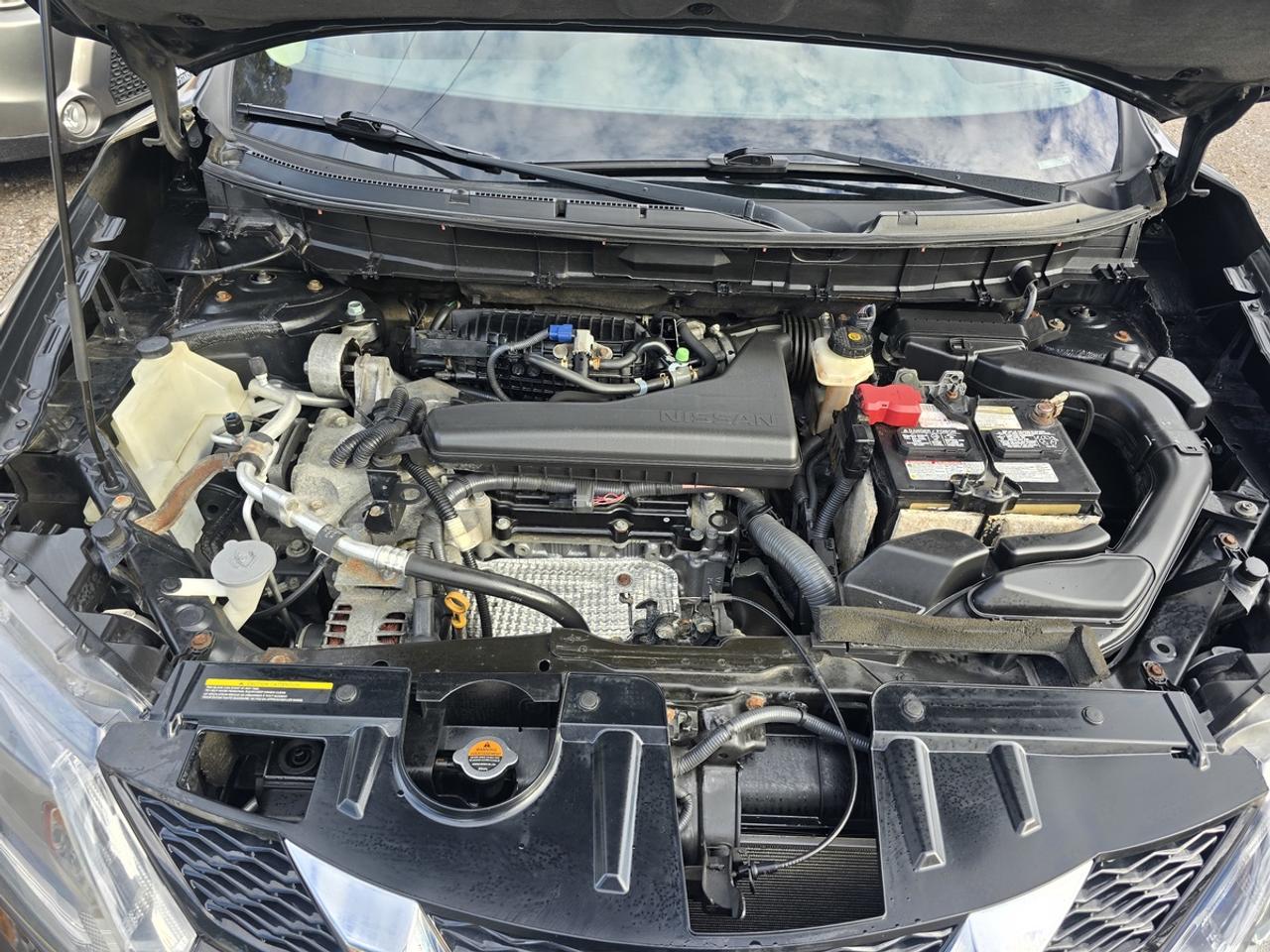 2015 Nissan Rogue SV Photo