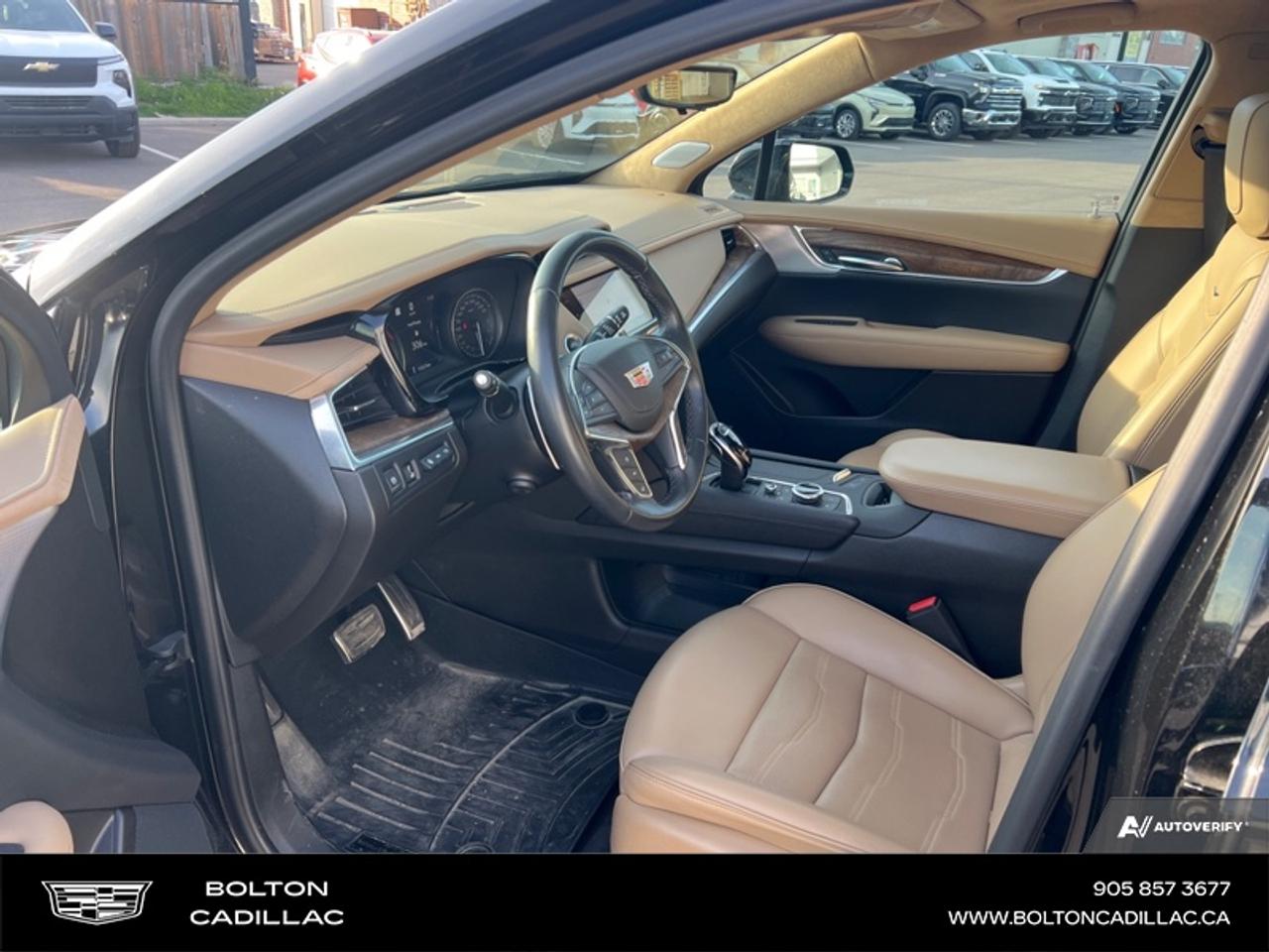 2022 Cadillac XT5 Sport Photo