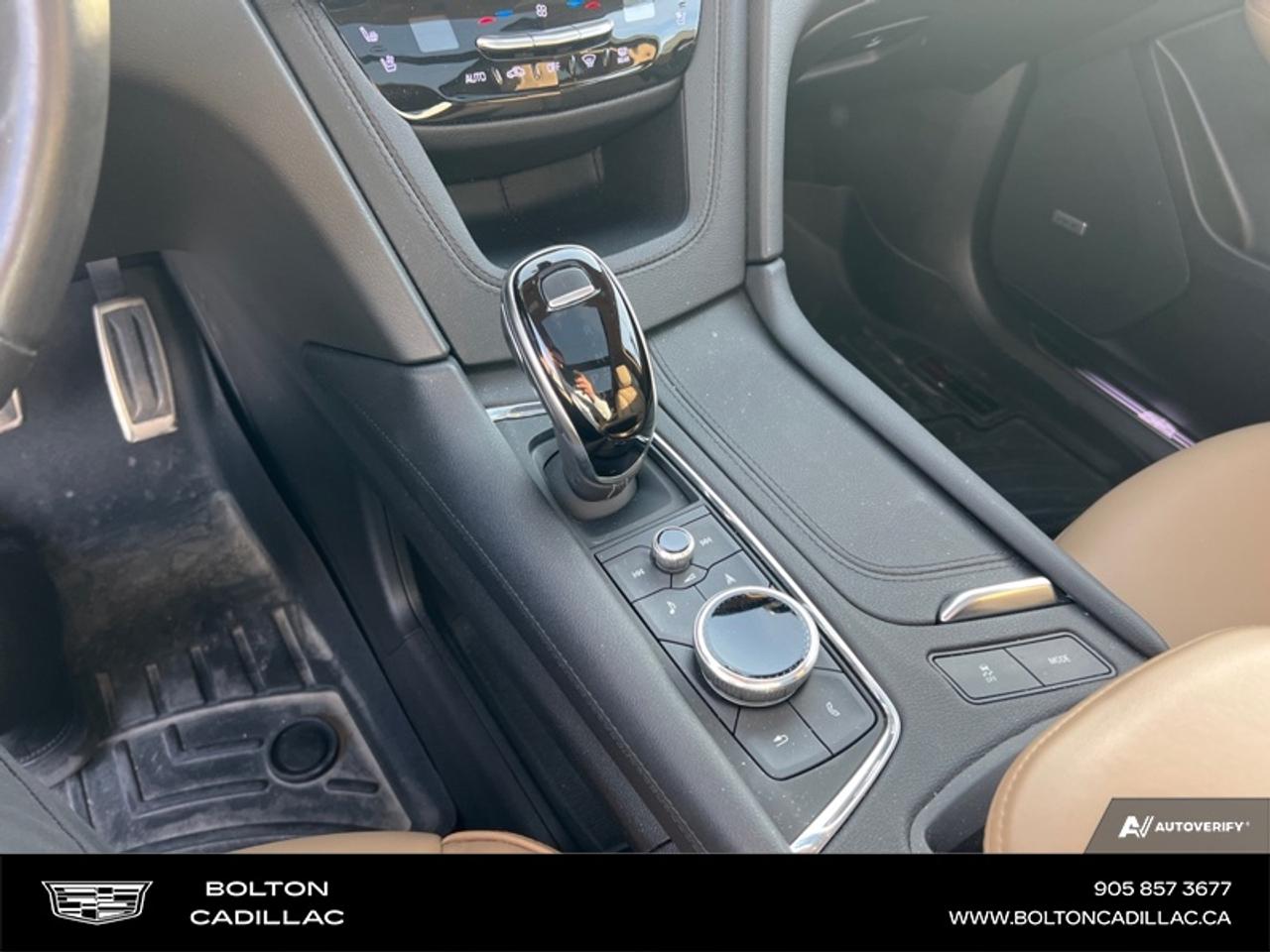2022 Cadillac XT5 Sport Photo