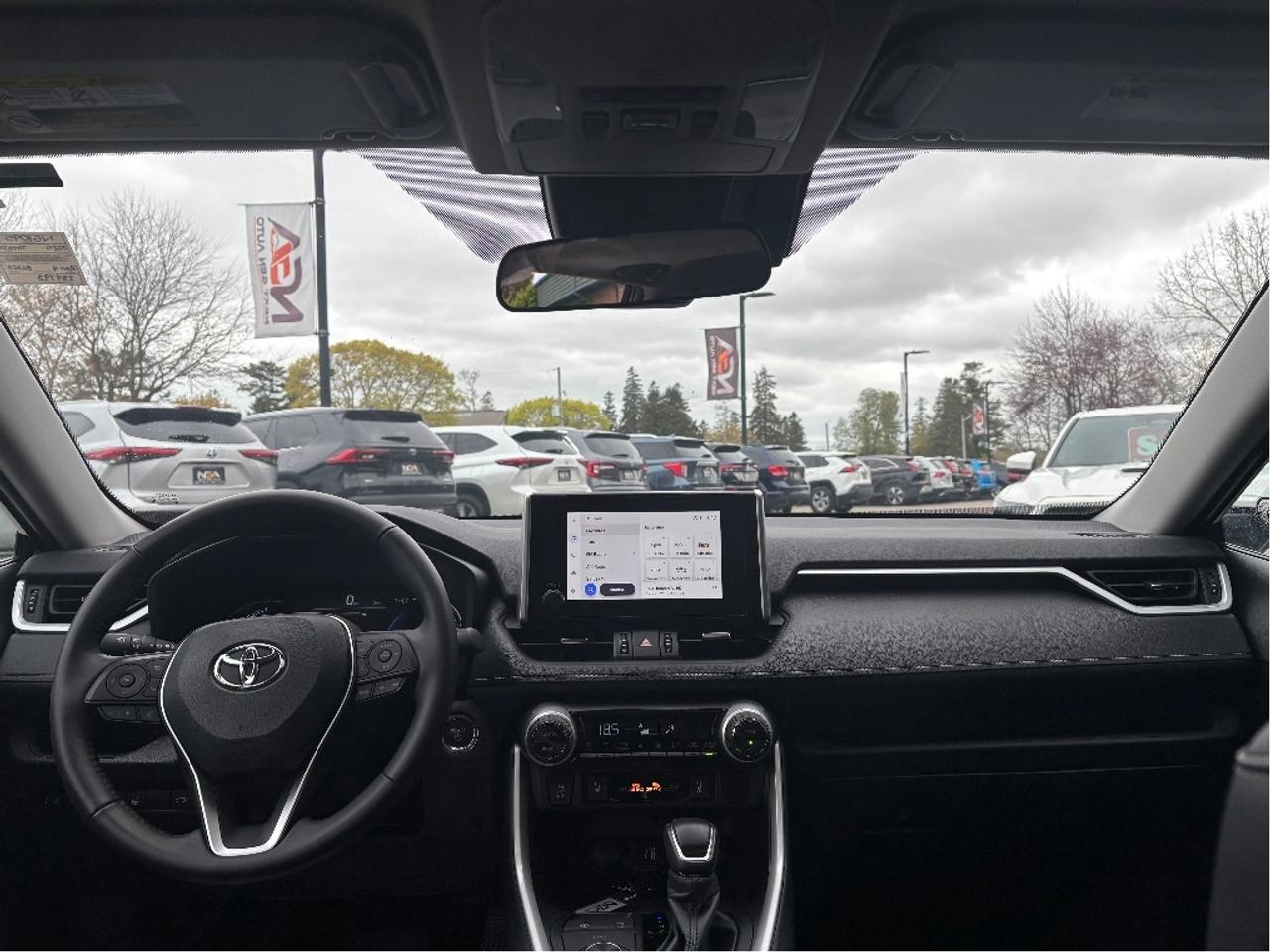 2025 Toyota RAV4 Hybrid XLE AWD PREMIUM PKG SOFTEX LEATHER ROOF CLEAN Photo
