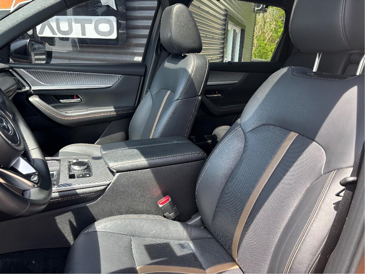 2025 Mazda CX-70 PHEV GT AWD LEATHER NAV PANO ROOF ONE OWNER C Photo