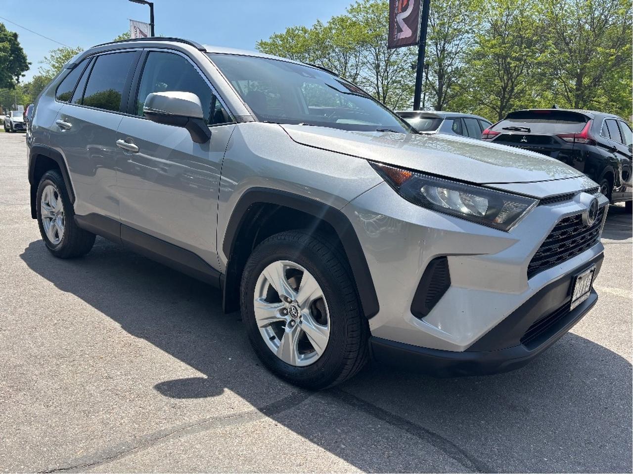 2019 Toyota RAV4 LE AWD CARPLAY BLINDSPOT DETECTION CLEAN CAR Photo