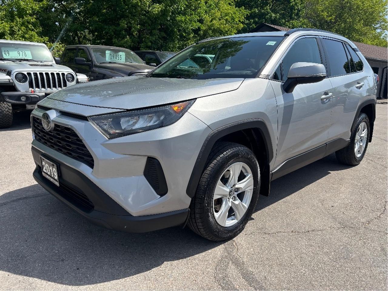 2019 Toyota RAV4 LE AWD CARPLAY BLINDSPOT DETECTION CLEAN CAR Photo