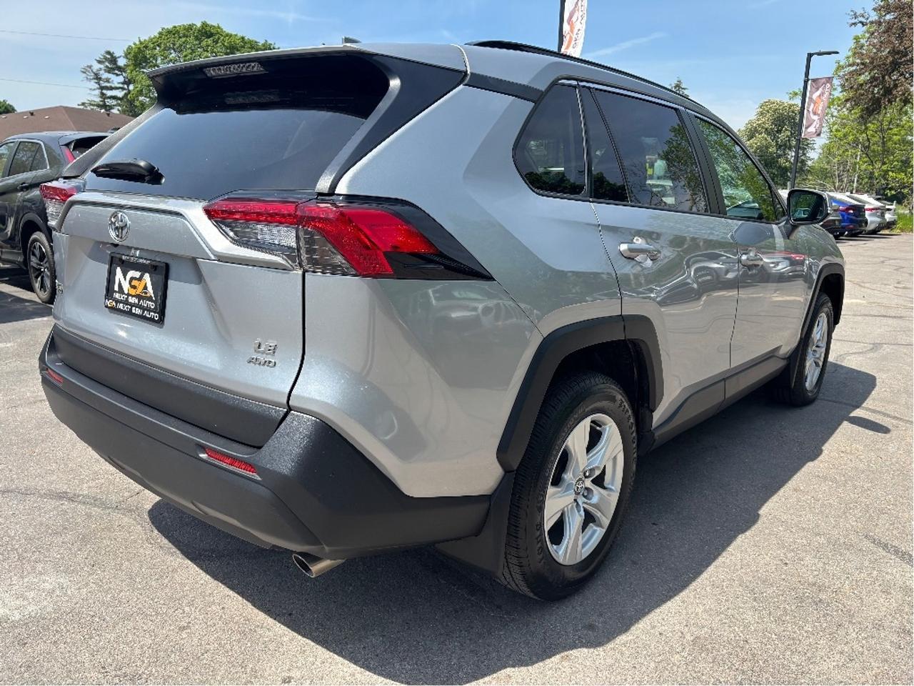 2019 Toyota RAV4 LE AWD CARPLAY BLINDSPOT DETECTION CLEAN CAR Photo