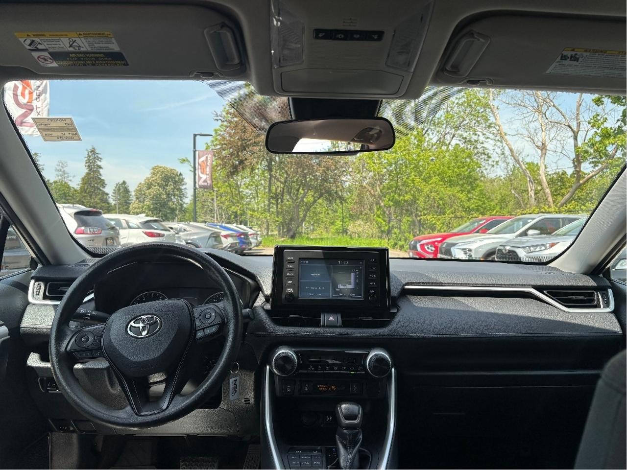 2019 Toyota RAV4 LE AWD CARPLAY BLINDSPOT DETECTION CLEAN CAR Photo