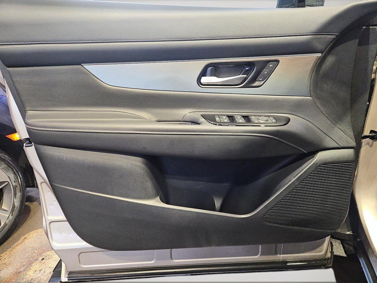 2025 Nissan Murano SL Photo