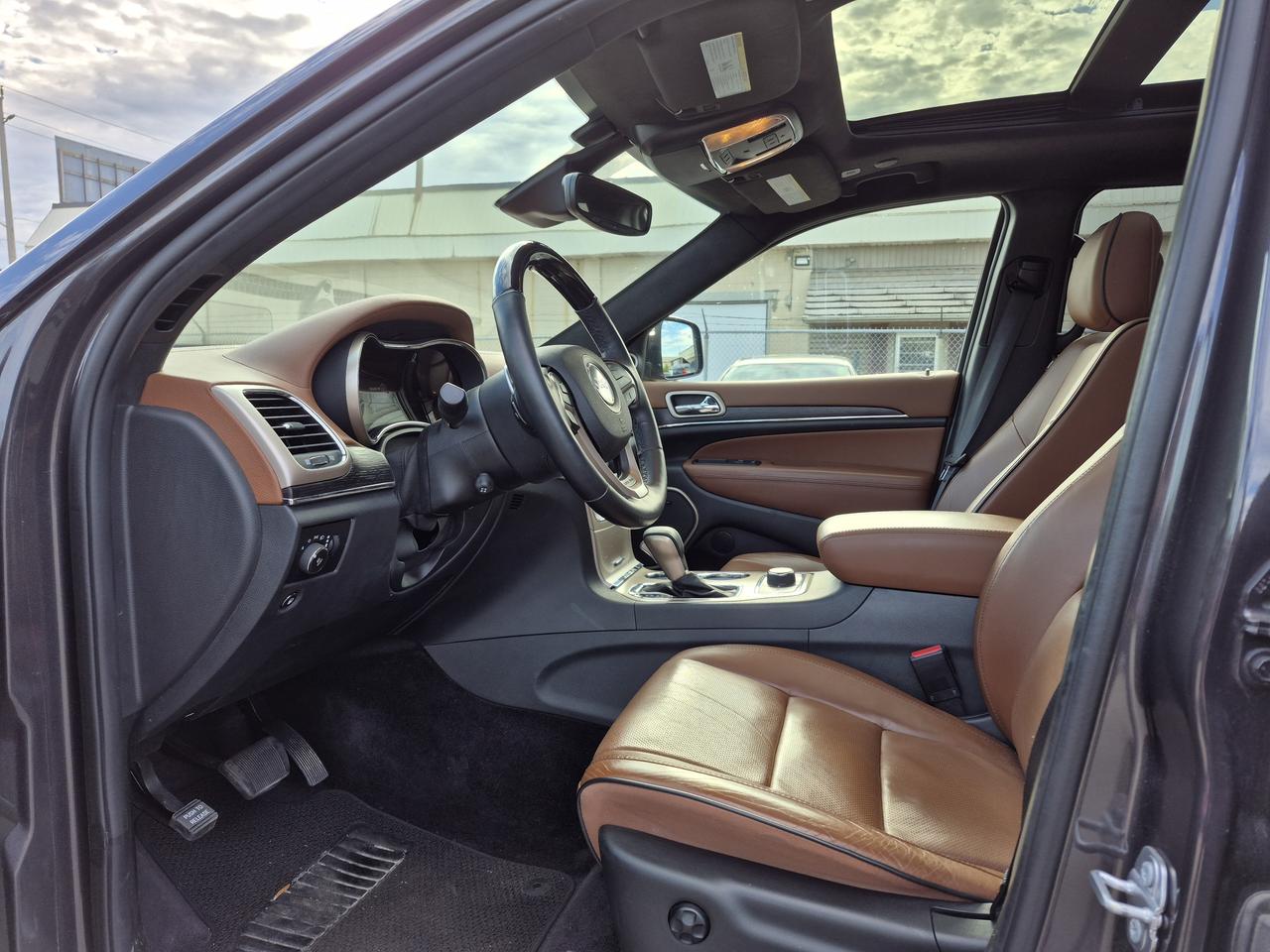 2017 Jeep Grand Cherokee Summit Photo