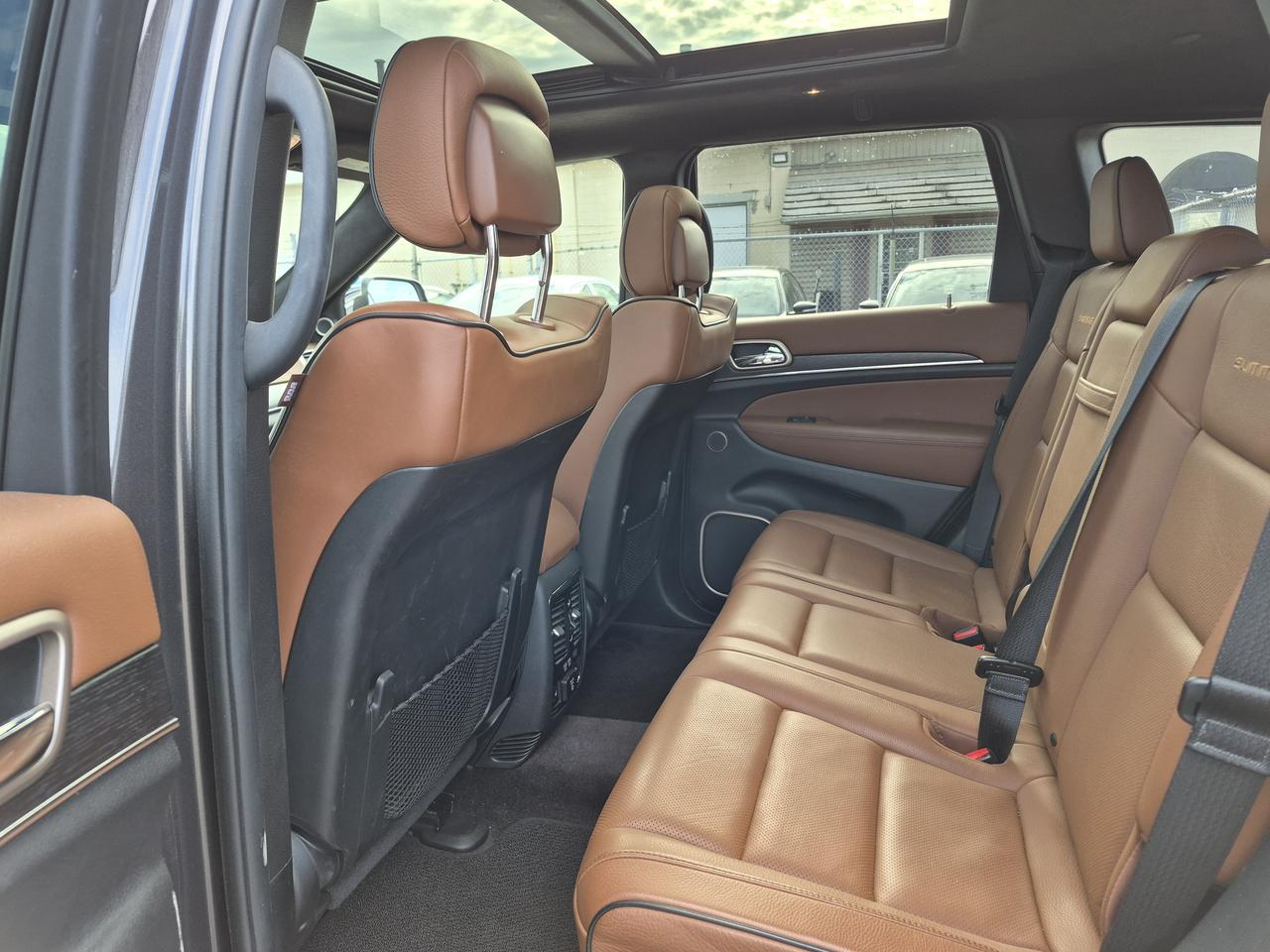 2017 Jeep Grand Cherokee Summit Photo