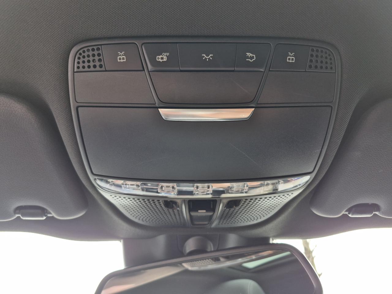 2018 Mercedes-Benz C-Class C300 Photo