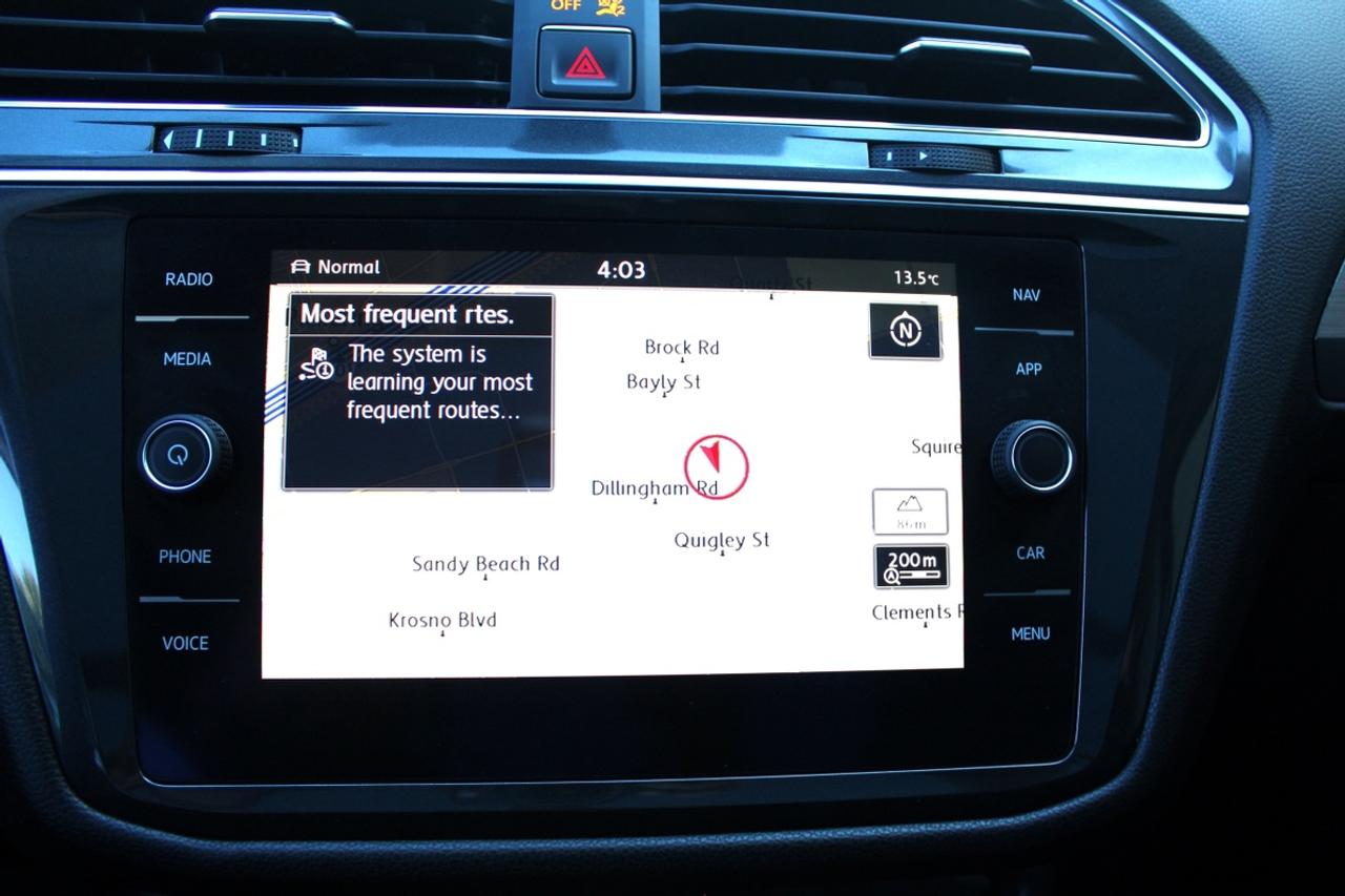 2018 Volkswagen Tiguan SE Photo