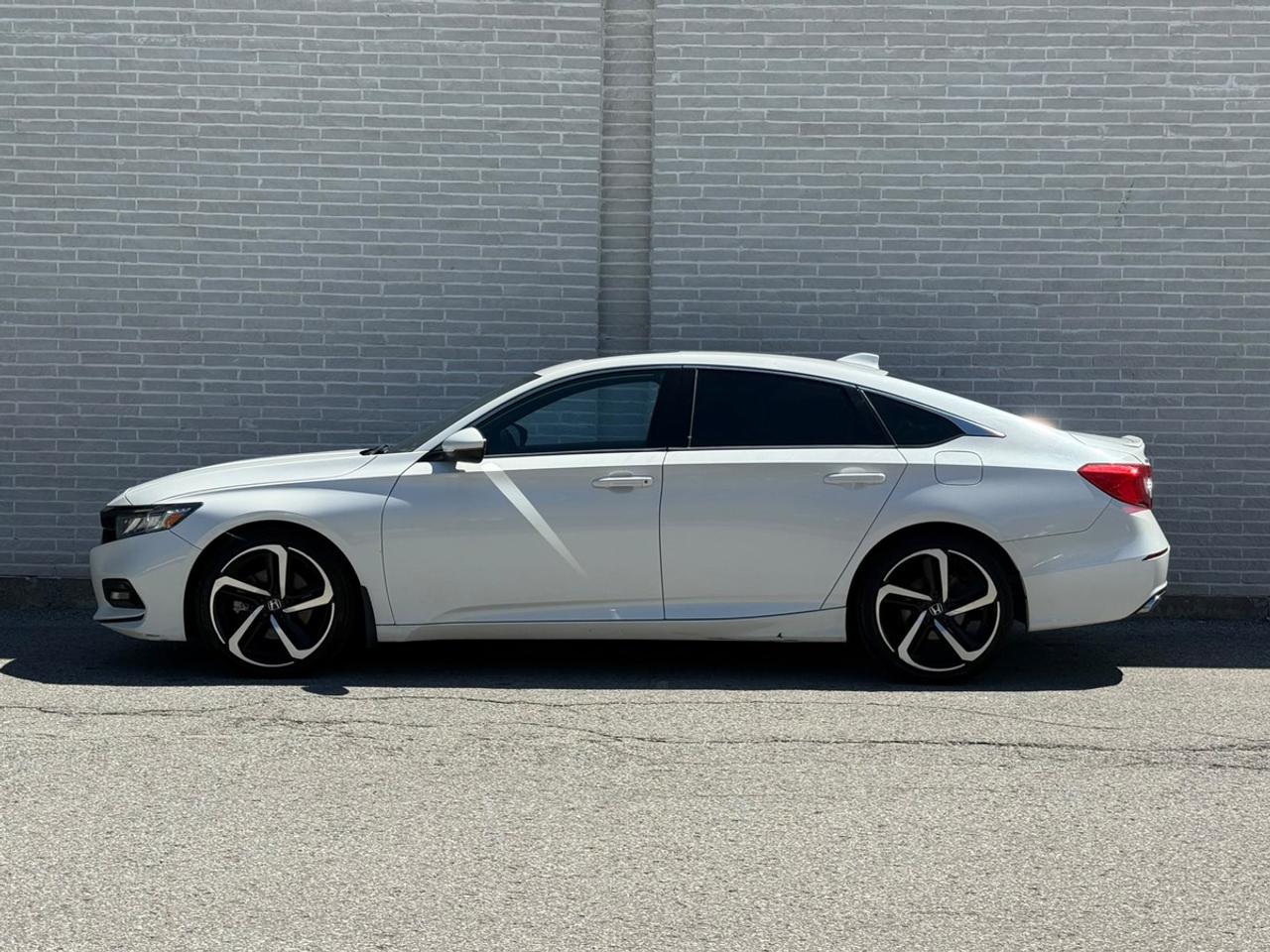 2018 Honda Accord Sport Photo