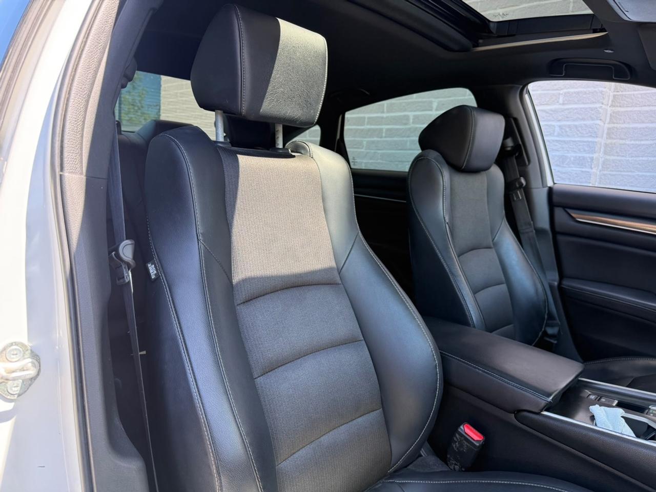 2018 Honda Accord Sport Photo