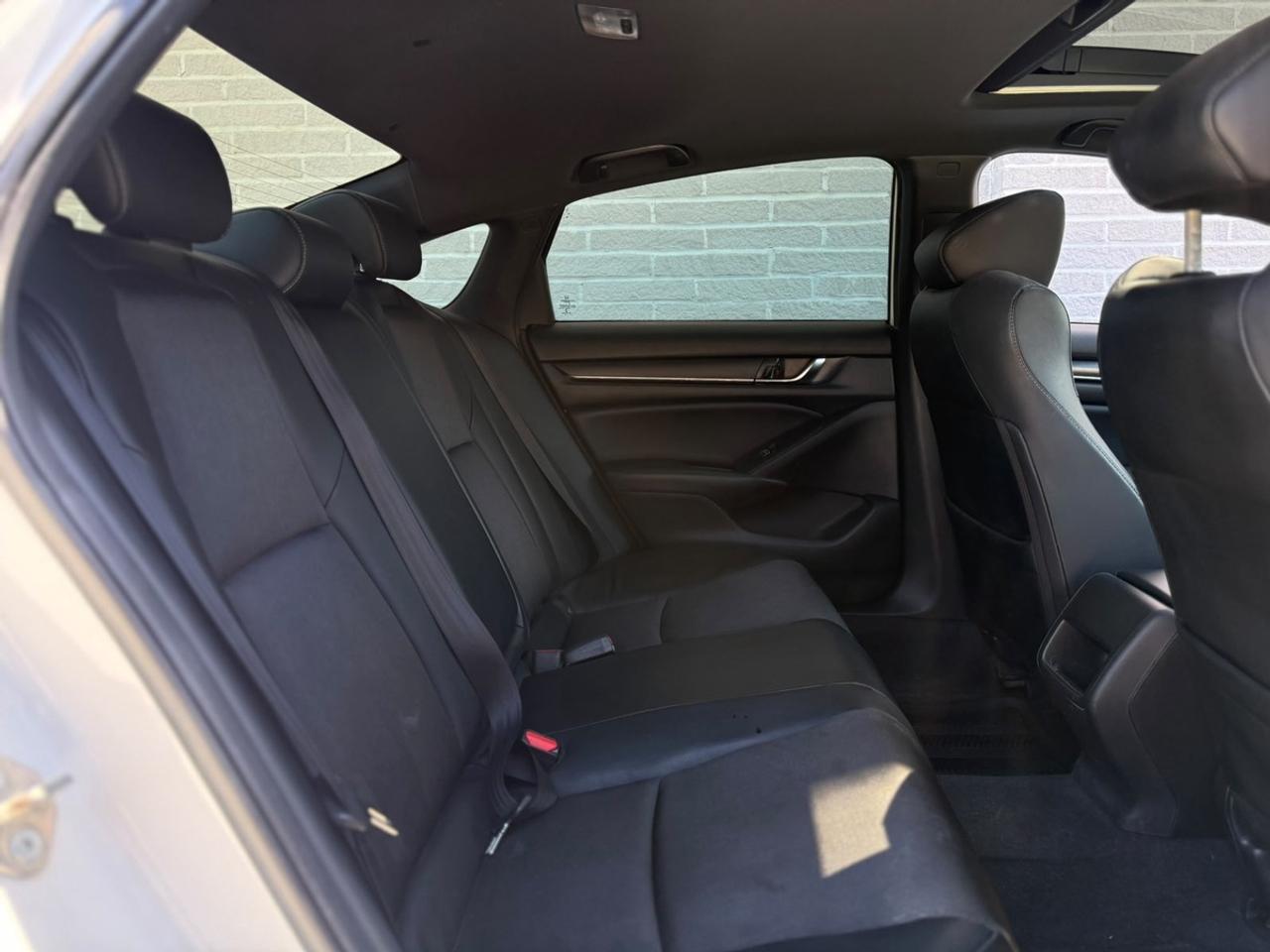 2018 Honda Accord Sport Photo